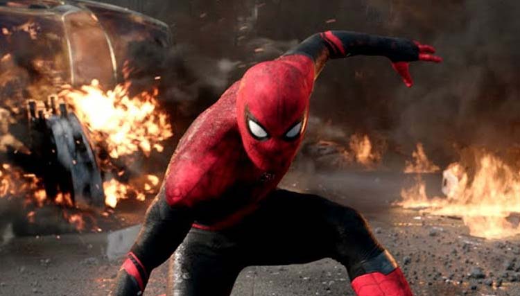 Spider-Man: No Way Home set images show a closer look at Holland's new Spider-Man suit